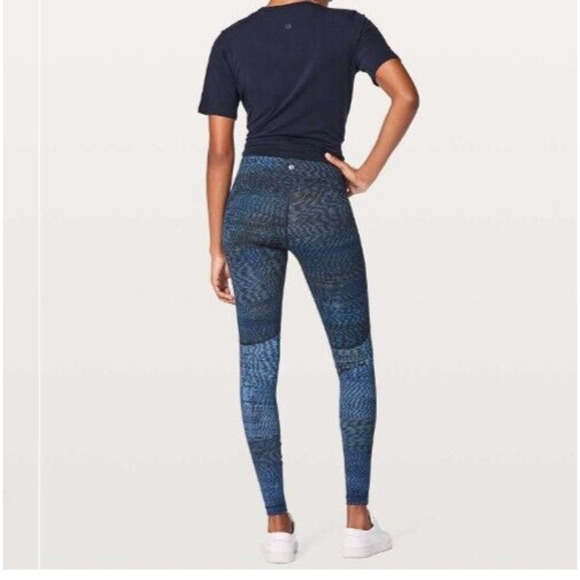 Lululemon Wunder Under Hi-Rise Tight Blocked Luxtreme 28" Size 6 Battleship Blue - Picture 4 of 8